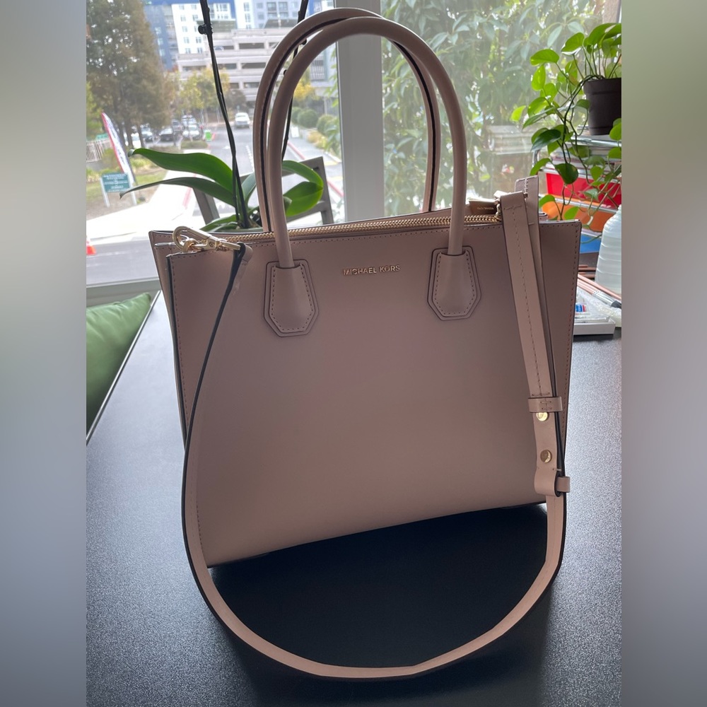 Michael Kors Large Mercer Tote, Soft Pink